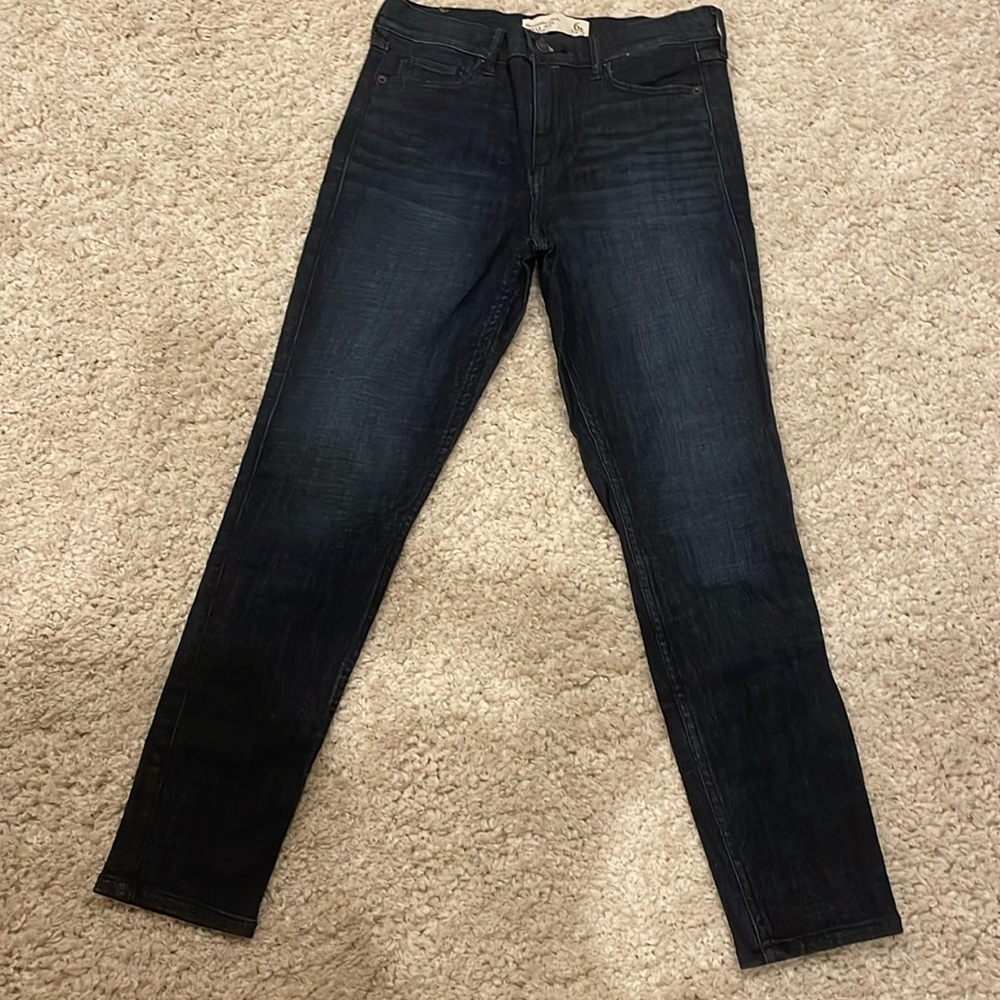 Abercrombie & Fitch Ankle Jean, High Rise.  Brand New with Tags.